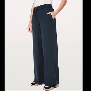 Lululemon pants